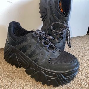 Bershka platform sneaker